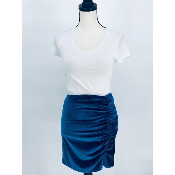 Blue Blush Velvet Women's‎ Knee length Skirt Ruched Size Medium Blue Side Slit - Picture 11 of 12